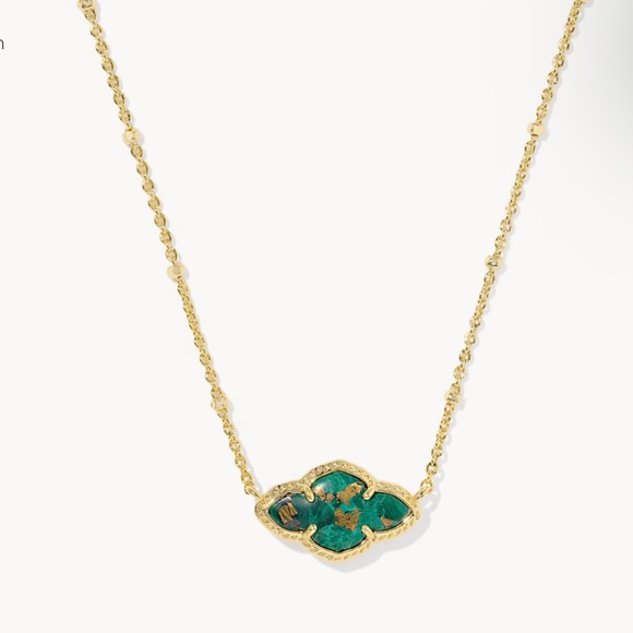 Kendra Scott Jewelry - Kendra Scott Abbie Gold Pendant Necklace in Bronze Veined Green Malachite